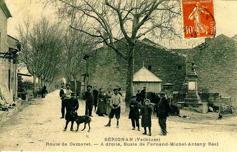 Carte postale ancienne Sérignan route de Camaret