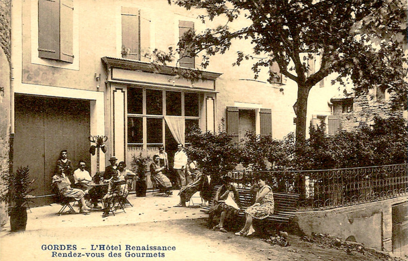 Carte postale ancienne Gordes rendez-vous des gourmets