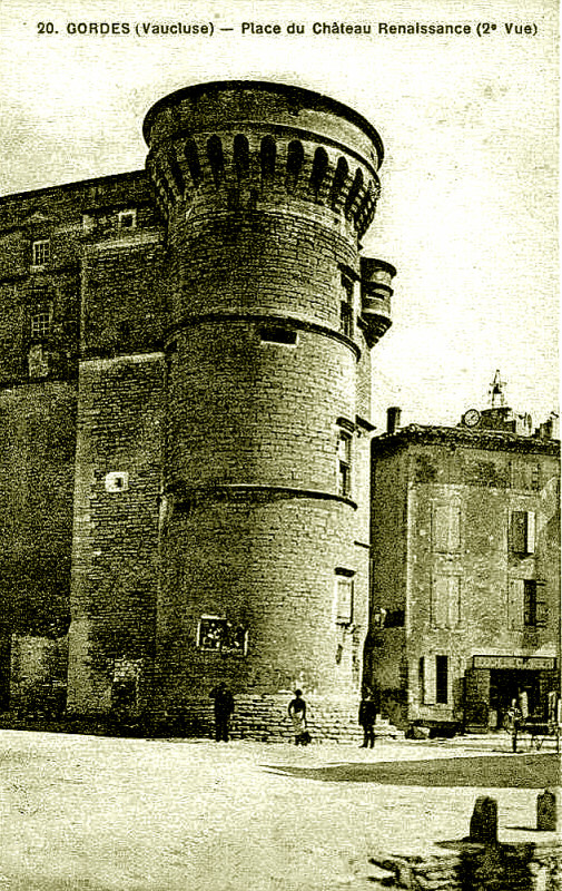 Carte postale ancienne Gordes Tour du château