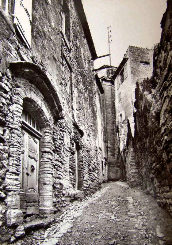 Carte postale ancienne Gordes vieille ruelle