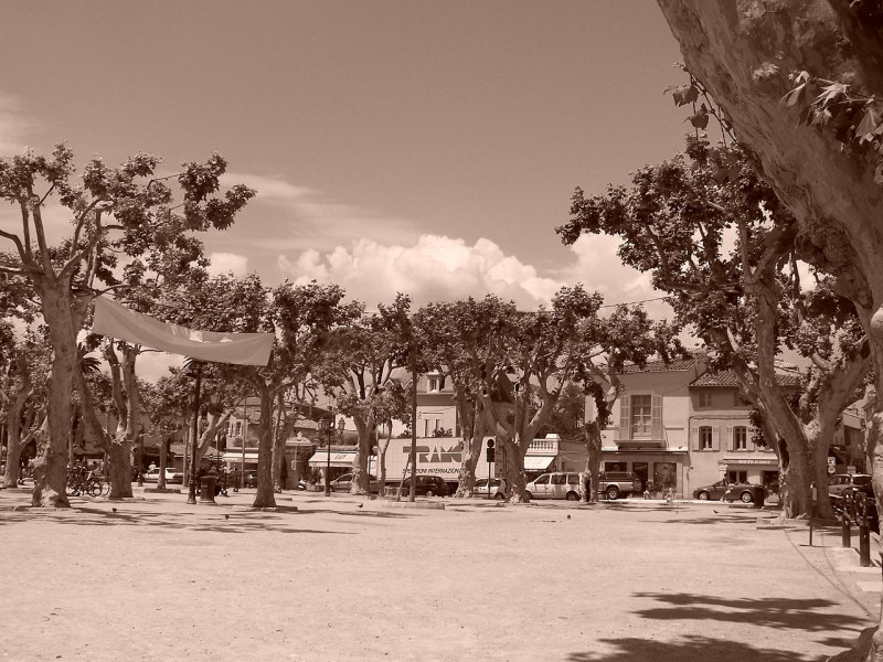 Carte postale ancienne Saint-Tropez sepia 1