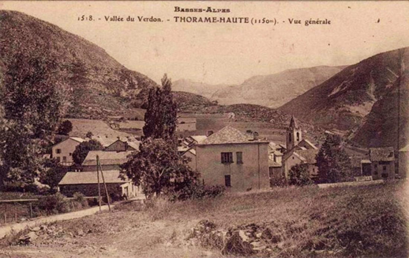 Carte postale ancienne Thorame-Haute vue générale
