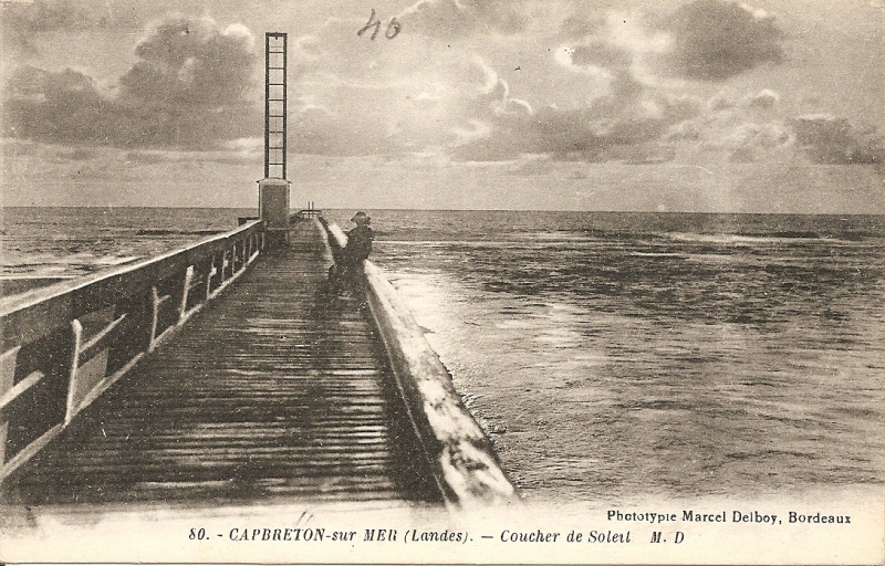 Carte postale ancienne Estacade de Capbreton sans le phare à Capbreton