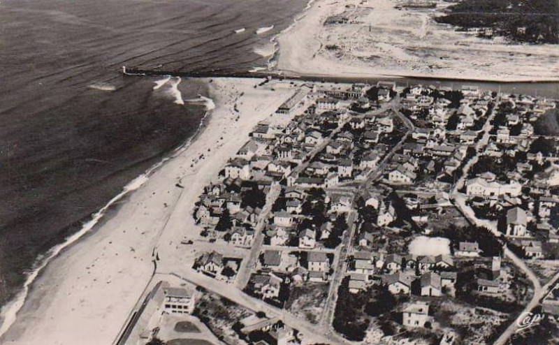 Carte postale ancienne Vue aérienne de Capbreton vers 1955 à Capbreton