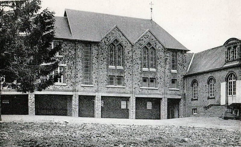 Carte postale ancienne Domfront college chapelle Rouviere