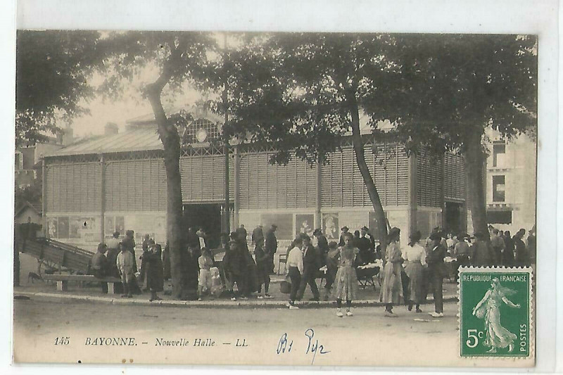 Carte postale ancienne Nouvelle Halle de Bayonne