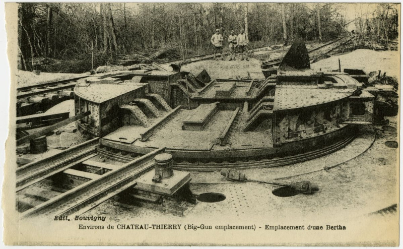 Carte postale ancienne George Eastman House - Bouvigny (French) - Emplacement d-une Bertha (pd) à Bruyères-sur-Fère