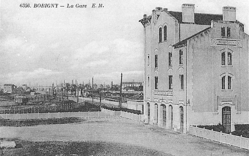 Carte postale ancienne Vue bat voyageurs 1