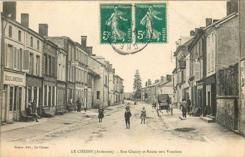 Carte postale ancienne Le Chesne-Fr-08-old postcard-61