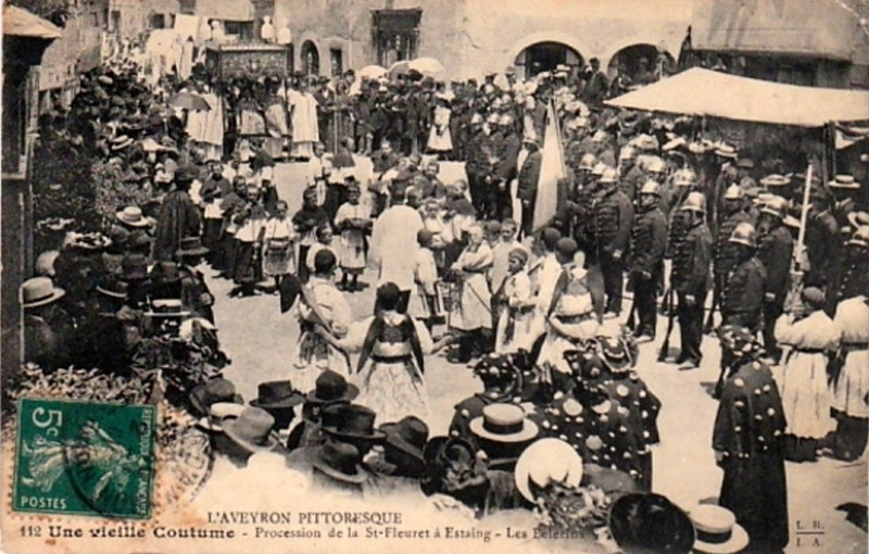 Carte postale ancienne Aveyron Pittoresque 112 - Procession de la St Fleuret