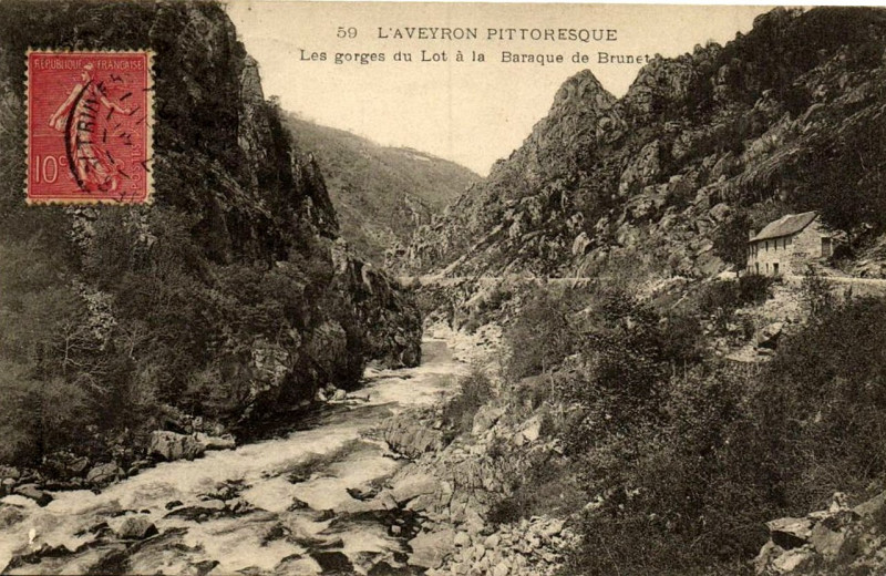 Carte postale ancienne Aveyron Pittoresque 59 - Gorges du Lot