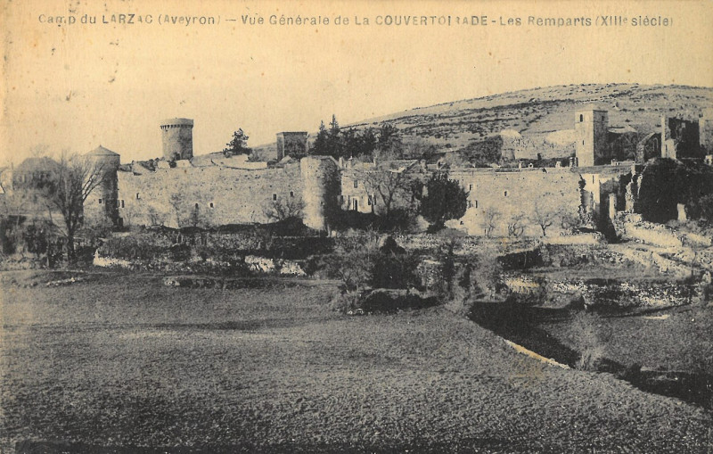 Carte postale ancienne Camp du Larzac - Couvertoirade