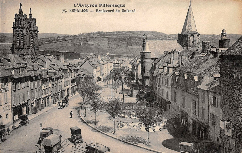 Carte postale ancienne Espalion - Boulevard de Guizard 2