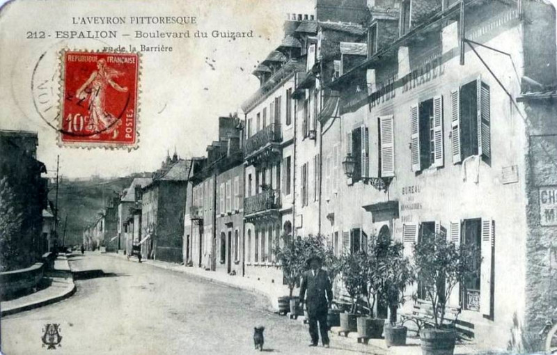 Carte postale ancienne Espalion - Boulevard de Guizard 7