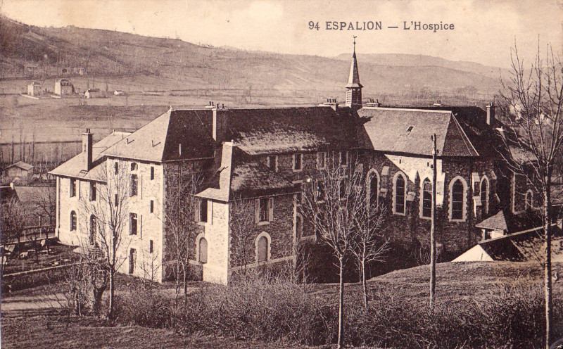 Carte postale ancienne Espalion - Hospice 1