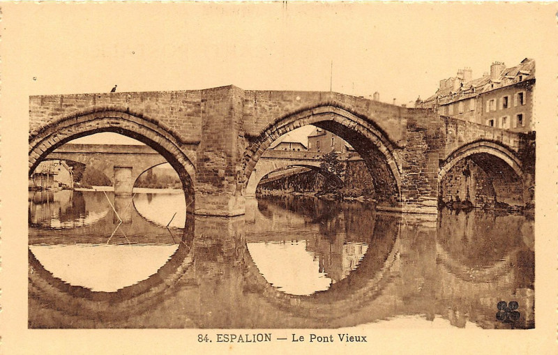 Carte postale ancienne Espalion - Pont vieux 1