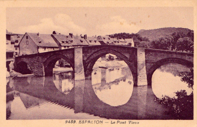Carte postale ancienne Espalion - Pont vieux 4