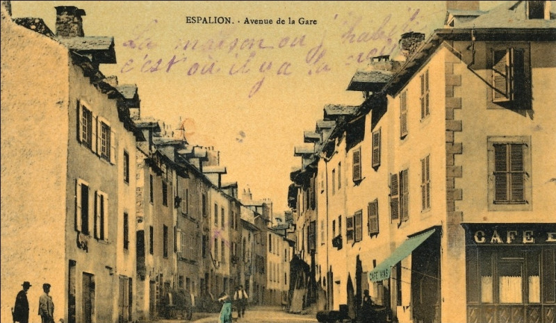 Carte postale ancienne Espalion - Rue de la Gare 1