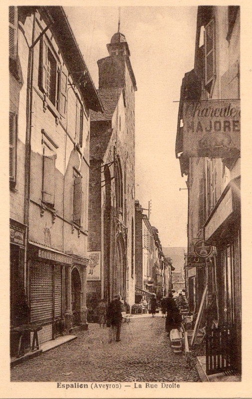 Carte postale ancienne Espalion - Rue Droite 2