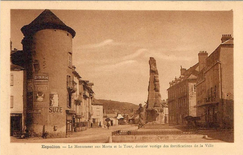 Carte postale ancienne Espalion - Tour Poulenc 3