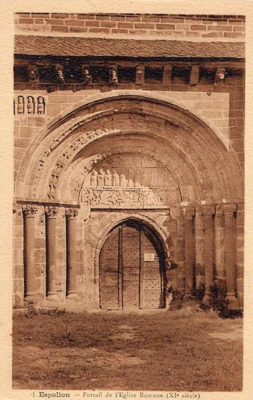 Carte postale ancienne Espalion - église de Perse - Portail 4