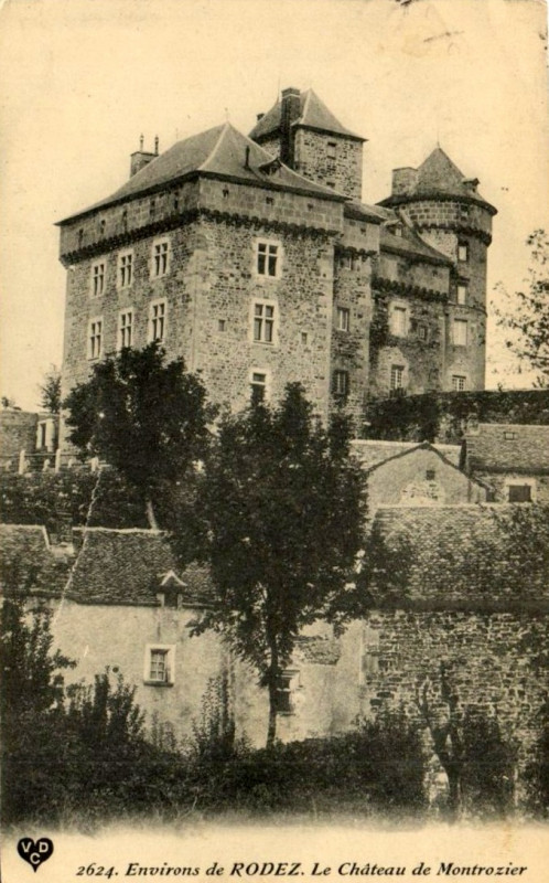 Carte postale ancienne Montrozier - Château 1