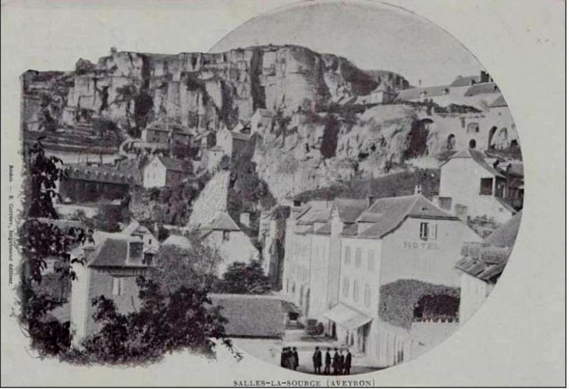 Carte postale ancienne Salles-La-Source - Bourg 7