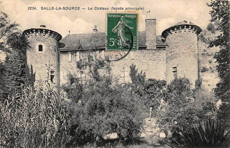 Carte postale ancienne Salles-La-Source - Château 2