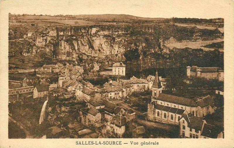 Carte postale ancienne Salles-La-Source - vue générale 7