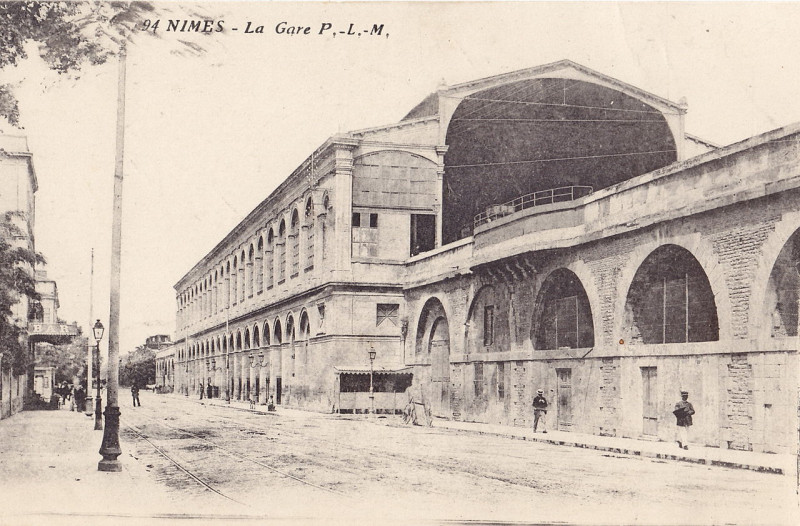 Carte postale ancienne Inconnu 94 - Nimes - La Gare P.L.M.