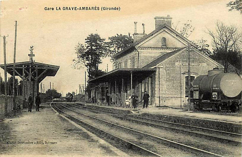 Carte postale ancienne Ambares la gare 1
