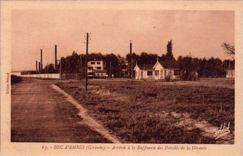 Carte postale ancienne Ambès - raffinerier 5