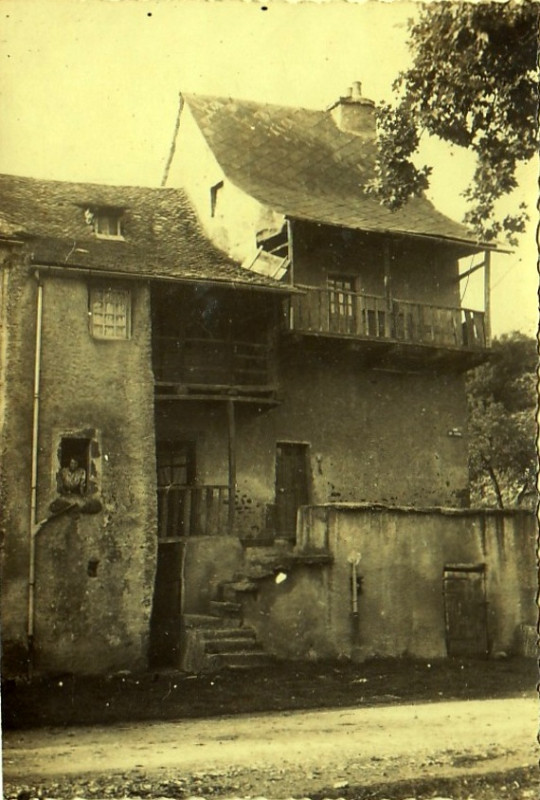 Carte postale ancienne Ambès- bourg 7