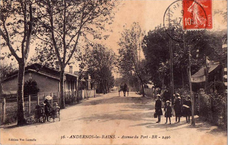 Carte postale ancienne Andernos-les-Bains - avenue du Port 1