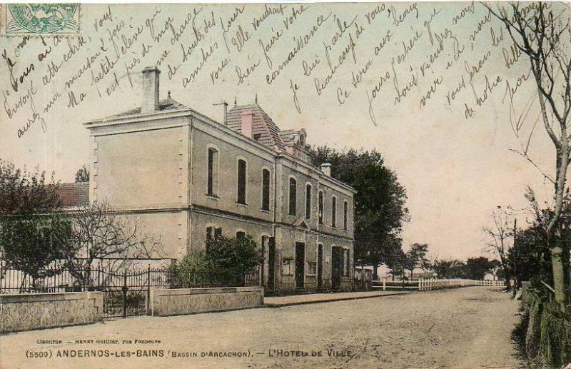 Carte postale ancienne Andernos-les-Bains - Hôtel de ville 1