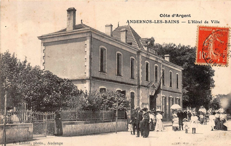 Carte postale ancienne Andernos-les-Bains - Hôtel de ville 2