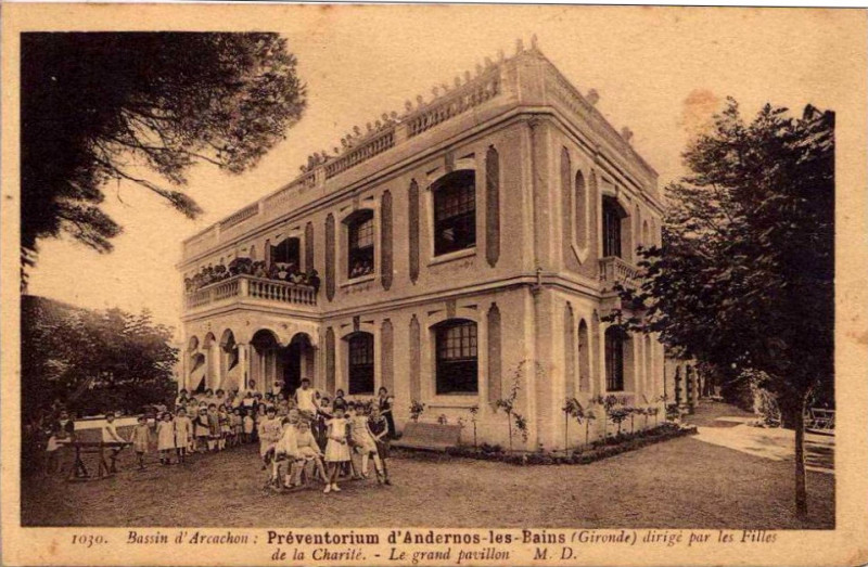 Carte postale ancienne Andernos-les-Bains - Préventorium 1