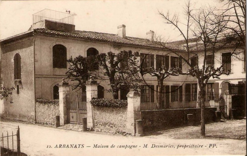 Carte postale ancienne Arbanats - Maison de campagne