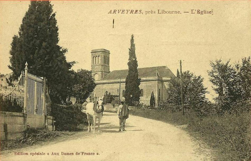 Carte postale ancienne Arveyres - bourg 1