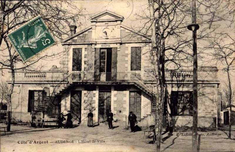 Carte postale ancienne Audenge - Mairie 2