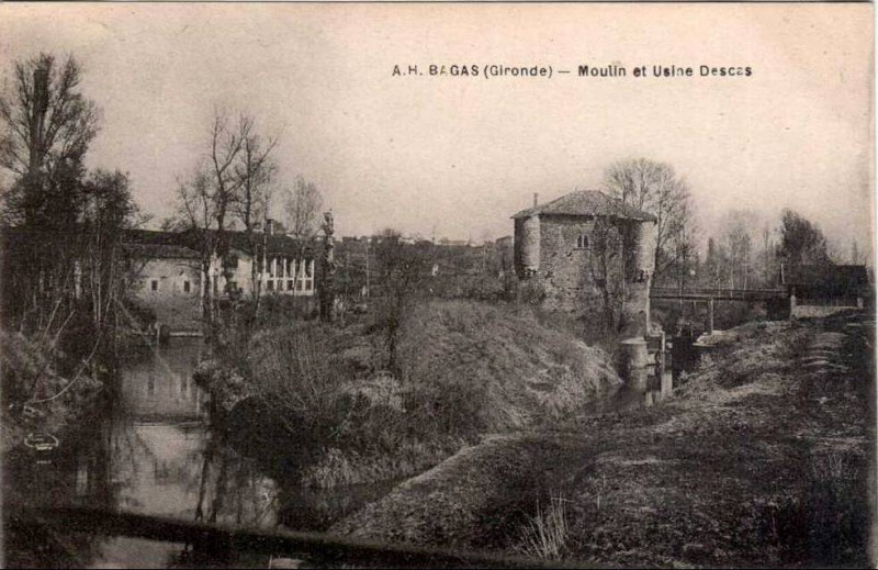 Carte postale ancienne Bagas - Moulin 2