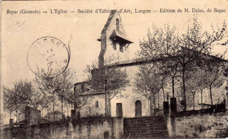 Carte postale ancienne Bagas - église 1