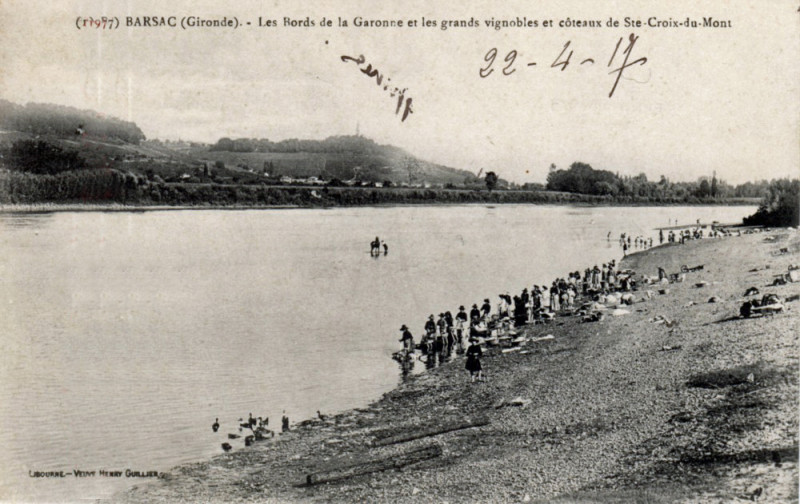 Carte postale ancienne Barsac - bords de la Garonne 11