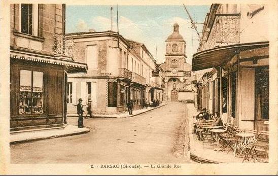 Carte postale ancienne Barsac - Grande rue 1
