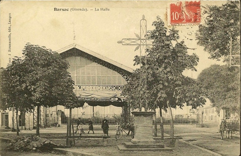 Carte postale ancienne Barsac - La Halle 1