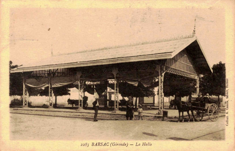 Carte postale ancienne Barsac - La Halle 3