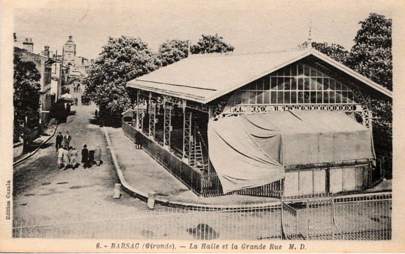Carte postale ancienne Barsac - La Halle 5