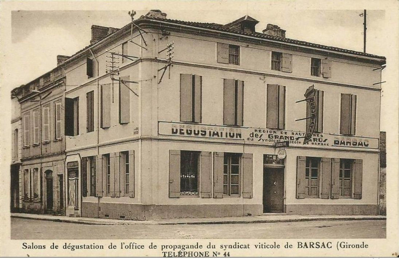Carte postale ancienne Barsac - Maison des viticulteurs
