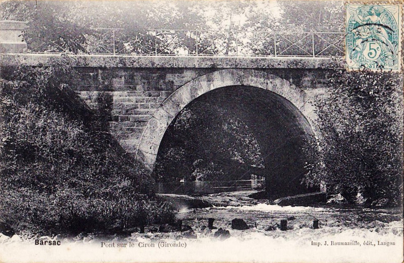 Carte postale ancienne Barsac - pont sur le Ciron