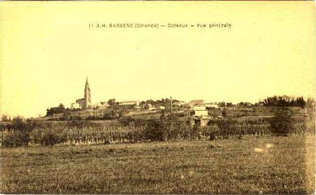 Carte postale ancienne Bassens - vue générale 1